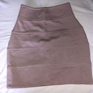 Aritzia Talula pink pencil skirt